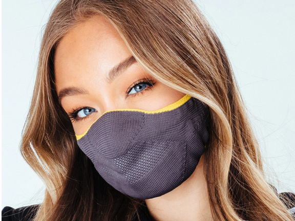 Modische Stoffmasken bei Zalando