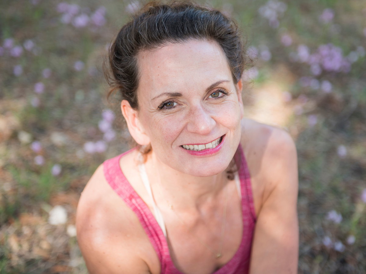 Nicole Bongartz von YogaEasy