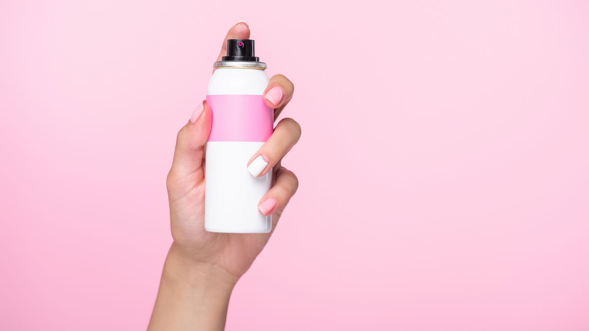Haarspray als Hausmittel: Wofür Sie es sonst benutzen können