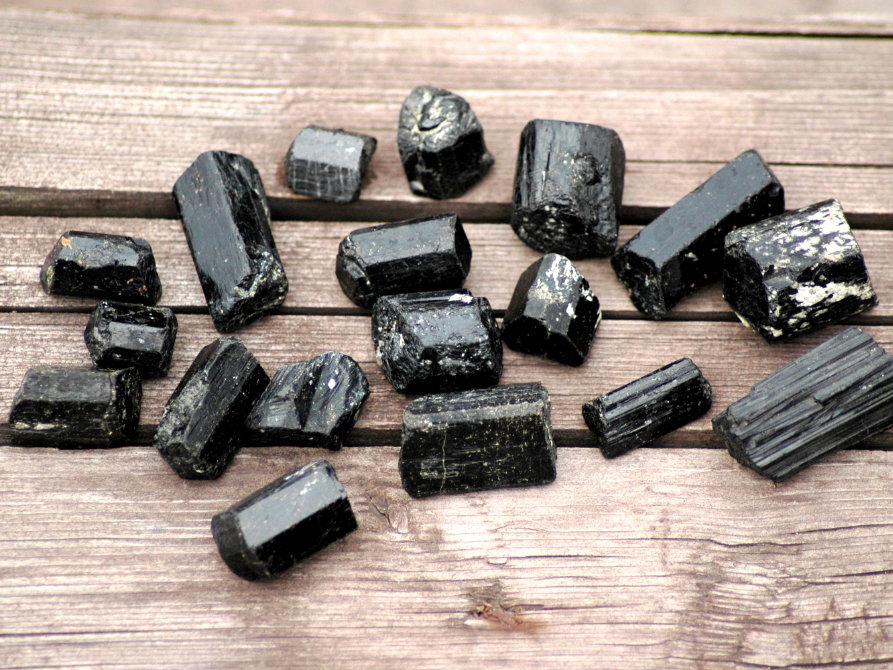 Edelstein Turmalin schwarz