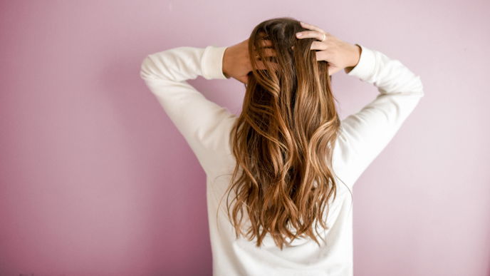 Langhaarfrisuren: Wie Sie lange Haare schnell und trendy stylen