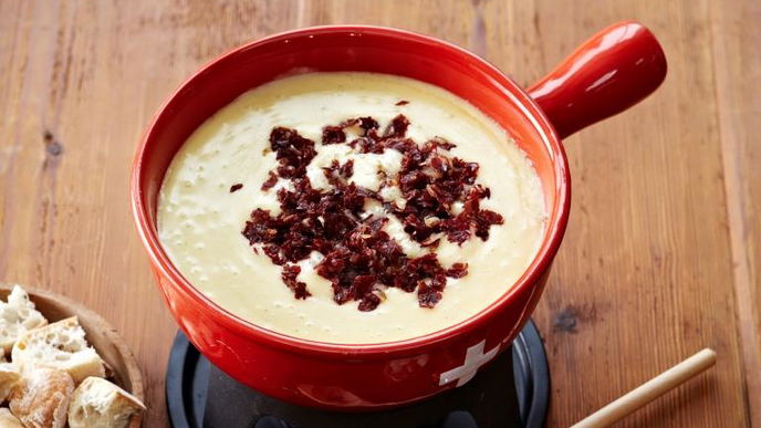 Schweizer Käsefondue: Infos und Tipps für die Zubereitung