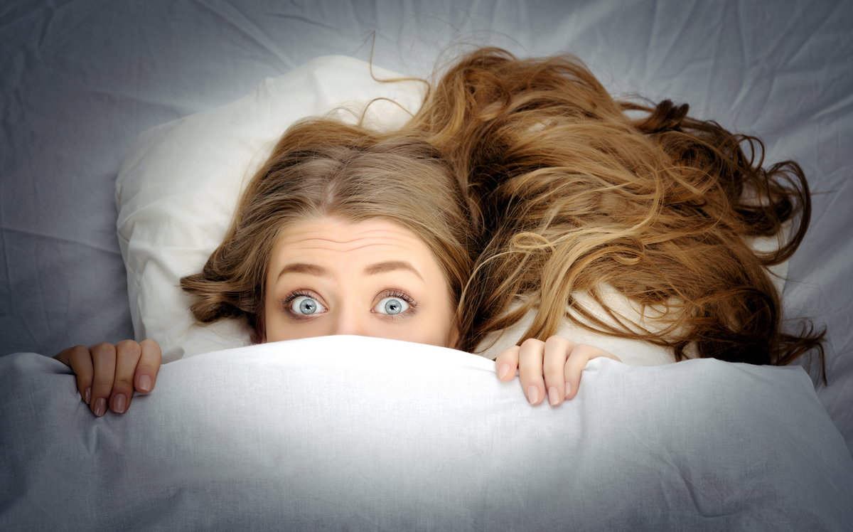 Frau Angst Bett