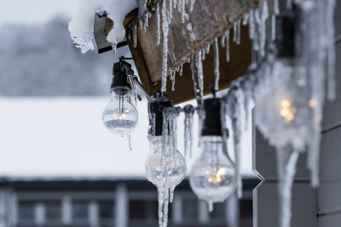 Haus mit Eiszapfen
