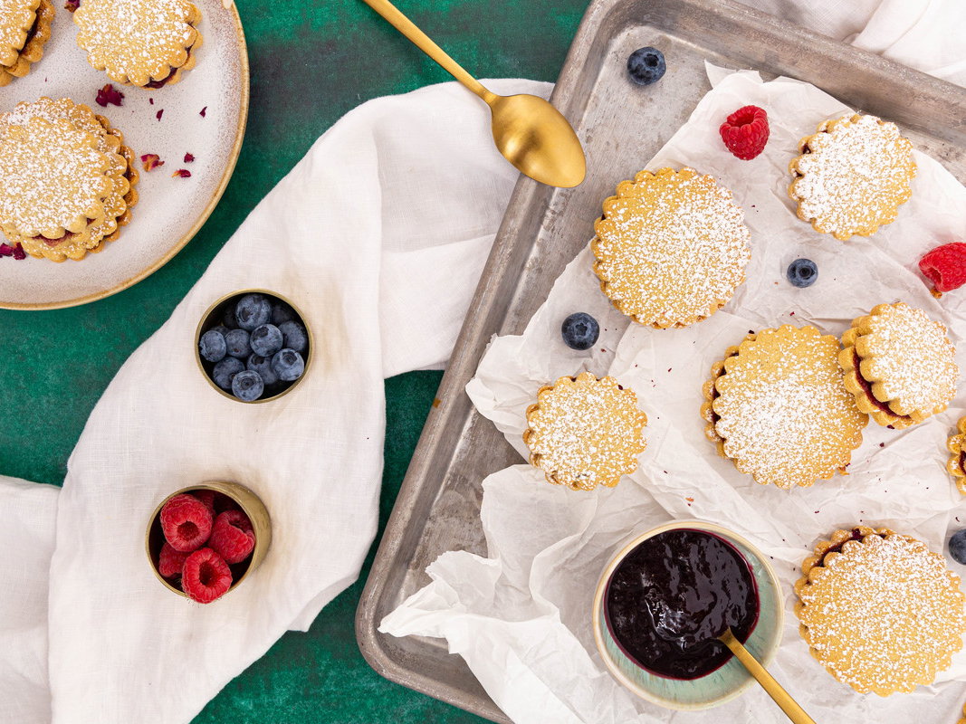 Butterplätzchen mit Punsch-Marzipanfüllung