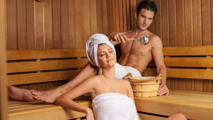 Erotische Geschichte: Heißes Abenteuer in der Sauna