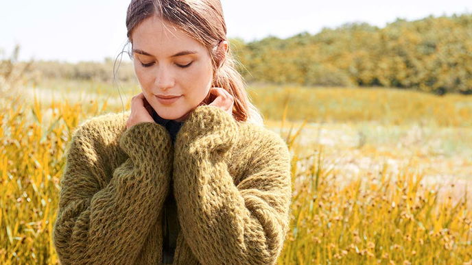 Strickanleitung: Strickmantel im Hebemaschenmuster