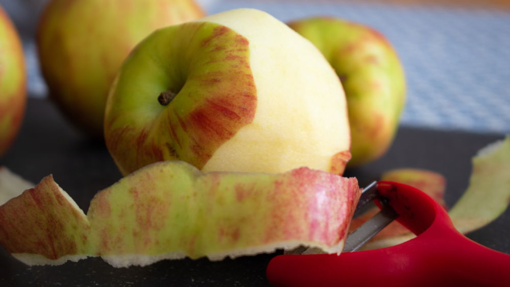 Rezepte und Tipps: So können Sie Apfelschalen verwerten