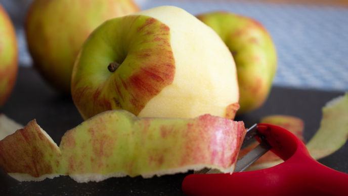 Rezepte und Tipps: So können Sie Apfelschalen verwerten