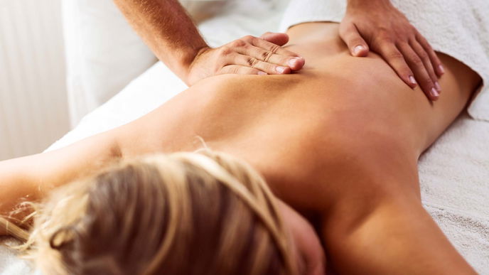 Erotische Geschichte: Caros lustvolle Massage
