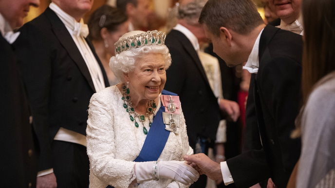 Royales Protokoll: Diese 5 Regeln darf nicht mal die Queen brechen 