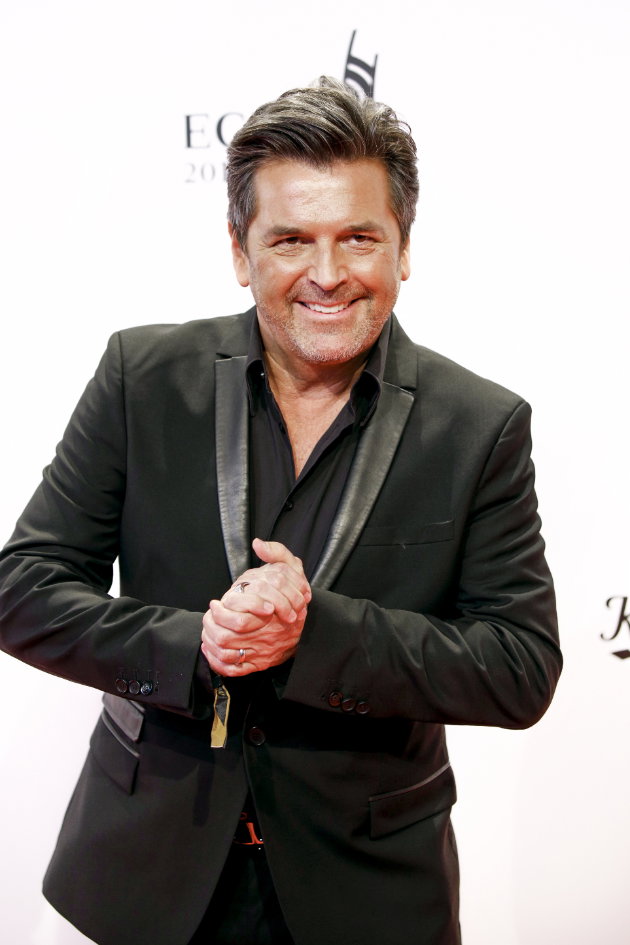 Thomas Anders, bekannt aus dem Sänger-Duo „Modern Talking” heißt in echt ganz anders : Wer hätte unter dem Namen Bernd Weidung gewusst, von wem wir sprechen?