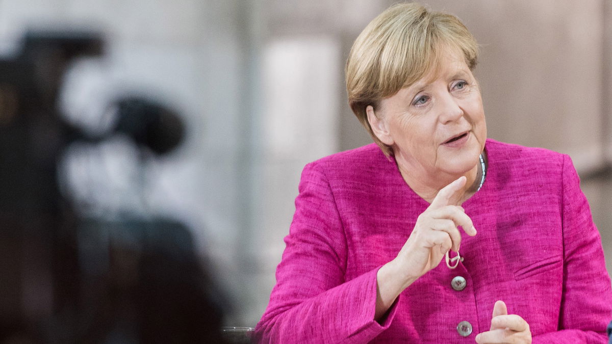 Zur Verlängerung des Shutdowns: Angela Merkel gibt Interview im ZDF