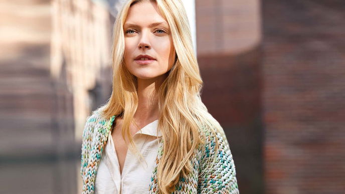 Strickanleitung: Kurzer Cardigan in Frühlingsfarben