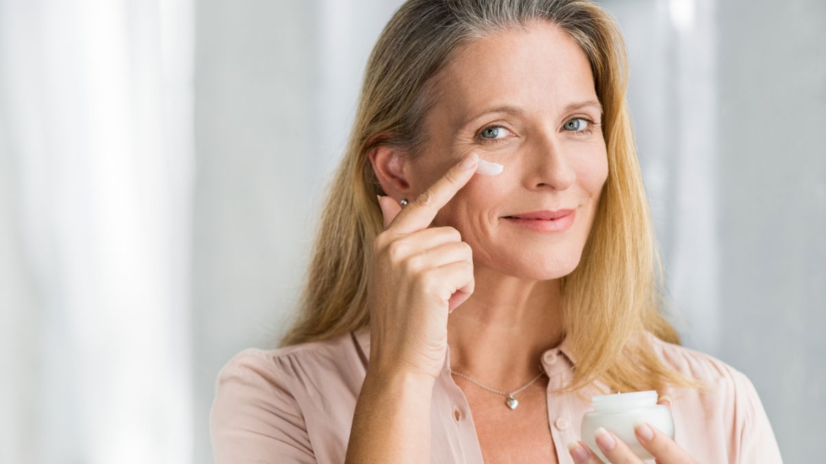 CBD als Anti-Aging Mittel für jünger aussehende Haut