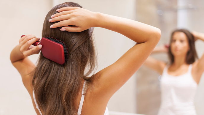 Schnell fettende Haare? Daran könnte es liegen
