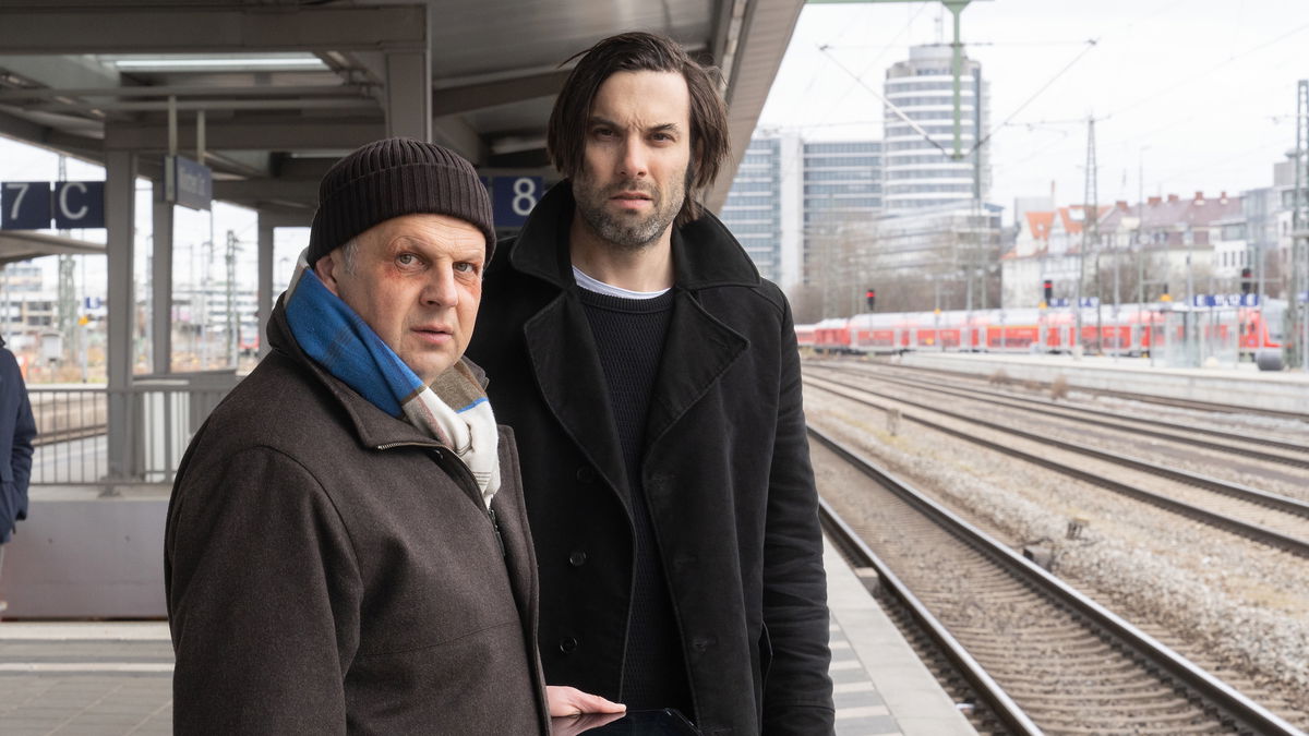 Laim und die Tote im Teppich: Max Simonischek ermittelt in einem myseriösen Fall