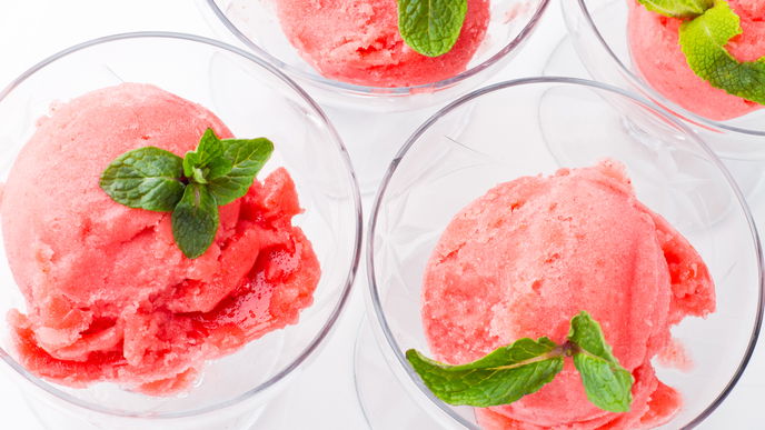 Rhabarber Sorbet: Rezept für italienisches Granita