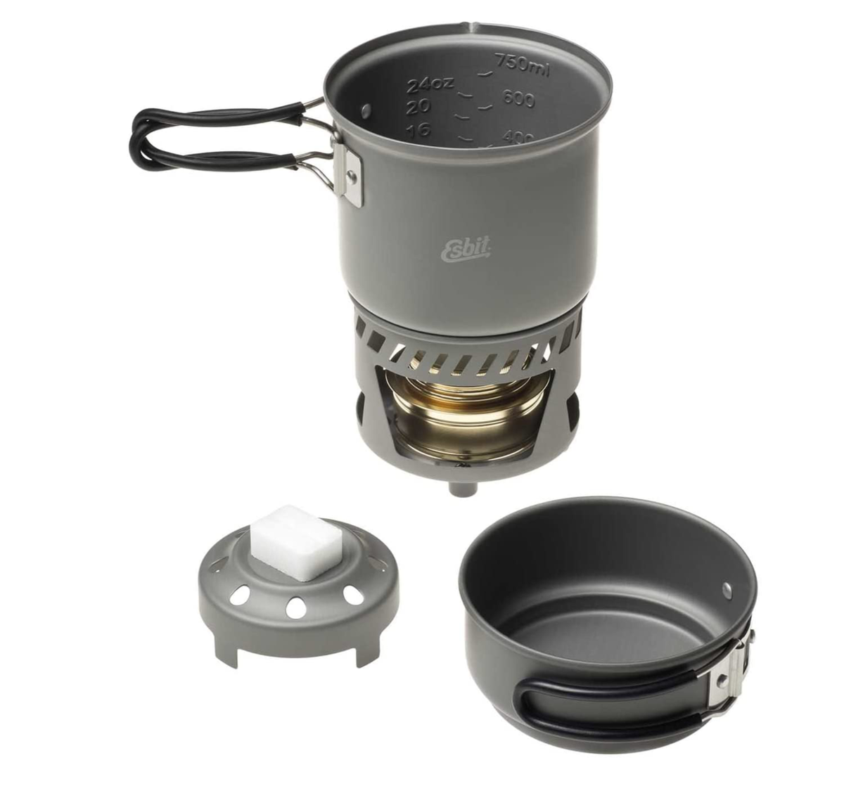 Spiritus-Campingkocher in praktischem To-Go-Set mit kleinem Topf und verschließbarem Deckel, ca. 48 Euro >>