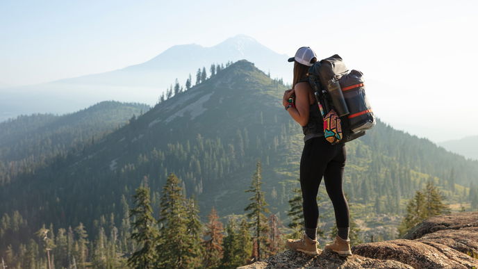 Camping, Wandern & Co.: Die 5 coolsten Looks für Ihr Outdoor-Abenteuer