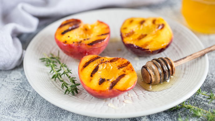 Obst grillen: So gelingen Früchte vom Grill