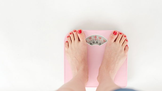 Abnehmen in den Wechseljahren: Mit diesen 5 Tipps halten Sie Ihr Gewicht