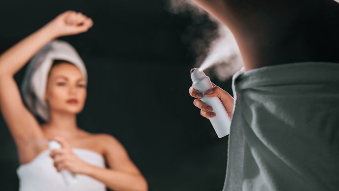 3 Fehler, die jede Frau mit Deo macht