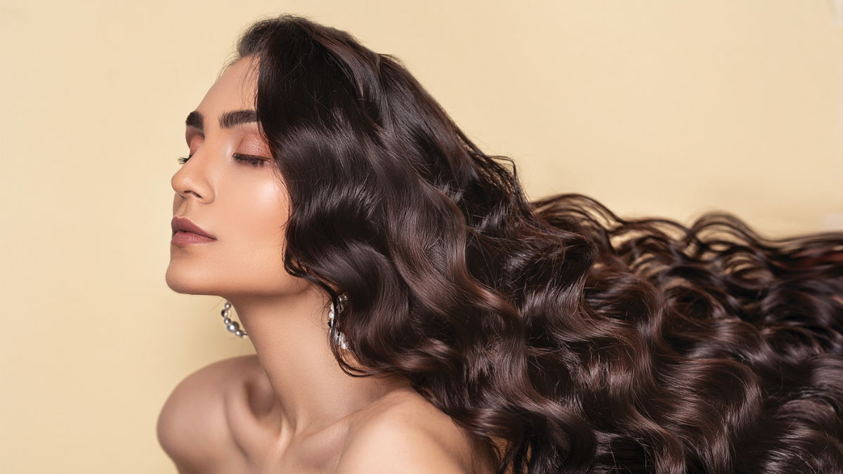 Anti-Frizz: 3 Tipps, die wirklich gegen krauses Haar helfen
