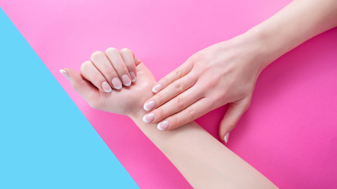French Nails selber machen: Anleitung und Tipps