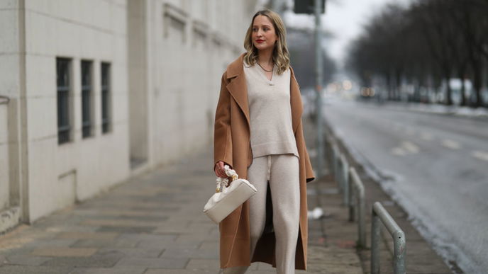 Winter-Trend 2021: 4 Gemütliche Strickhosen sind jetzt das Must-have