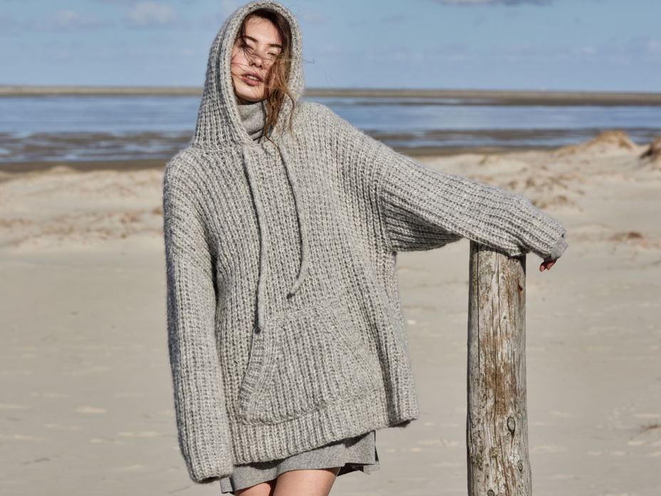 Strickanleitung für einen Oversize-Kapuzenpullover