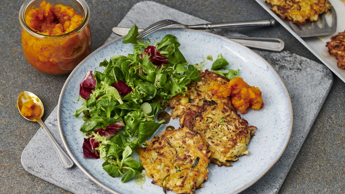 Rezept für Zucchini-Rösti mit Kürbischutney