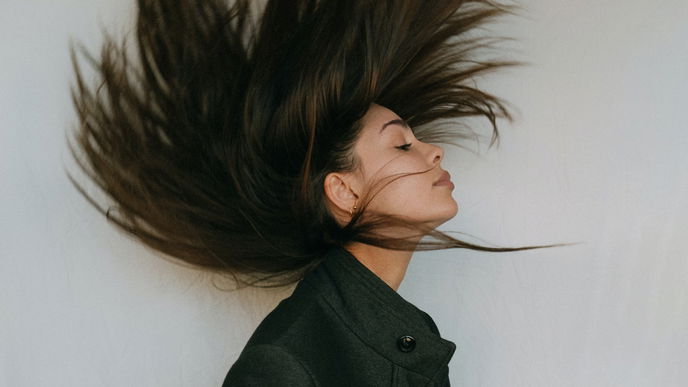 Haarwachstum ankurbeln: 6 Tricks für eine traumhafte Mähne