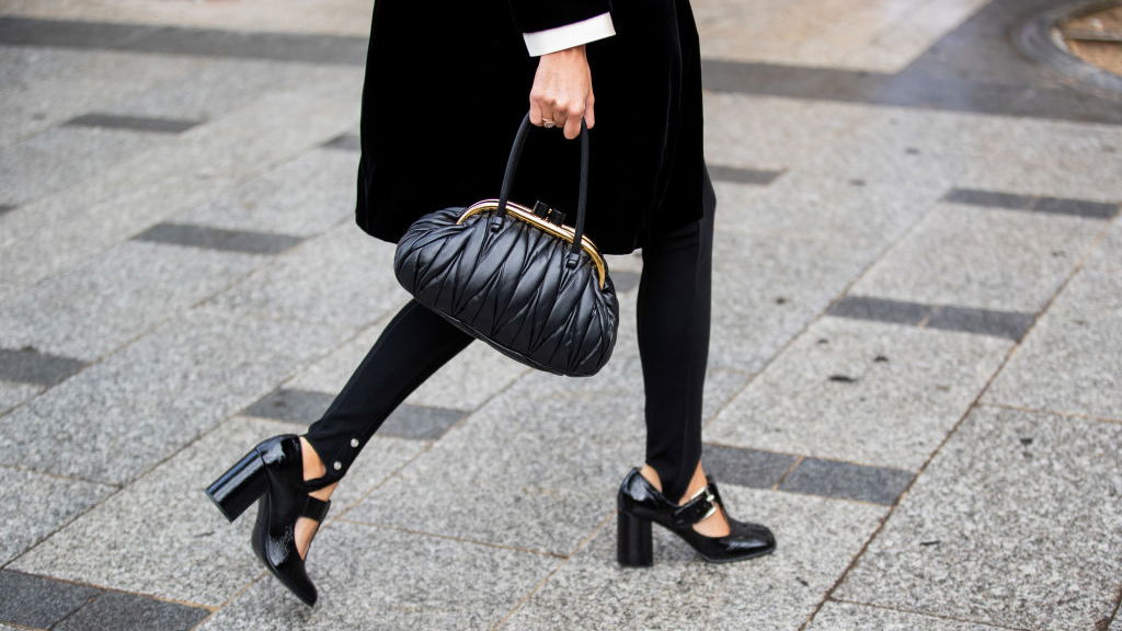 Statt Jeans: Diese 3 Leggings sind gerade total angesagt