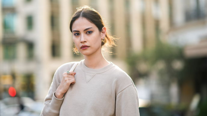 Winter-Trend 2022: Diese Sweatshirts lieben wir schon bald