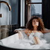 Darum sollten Sie unbedingt Haferflocken in die Badewanne geben