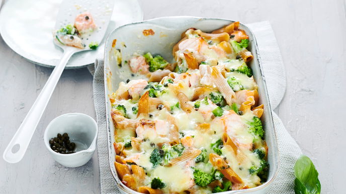 Überbackener Brokkoli-Auflauf mit Vollkornpenne
