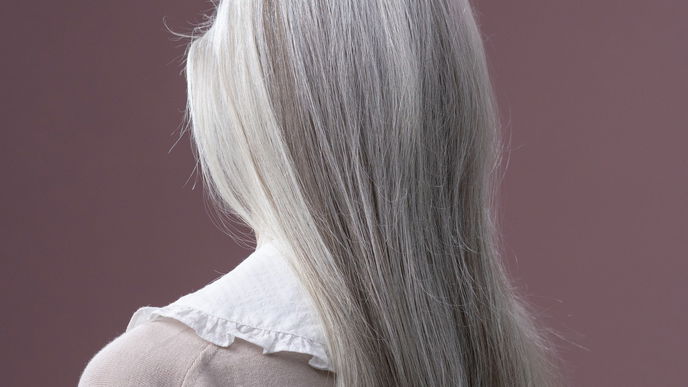 Anti-Aging für die Haare: Für Volumen und Glanz im Alter