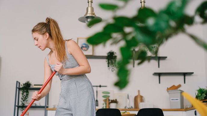 Boden wischen: Diese 9 Hausmittel wirken effektiv und natürlich