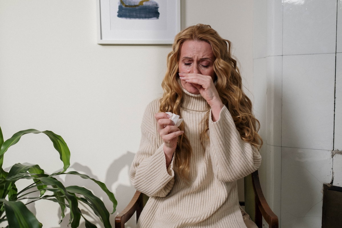 Frau mit Allergie