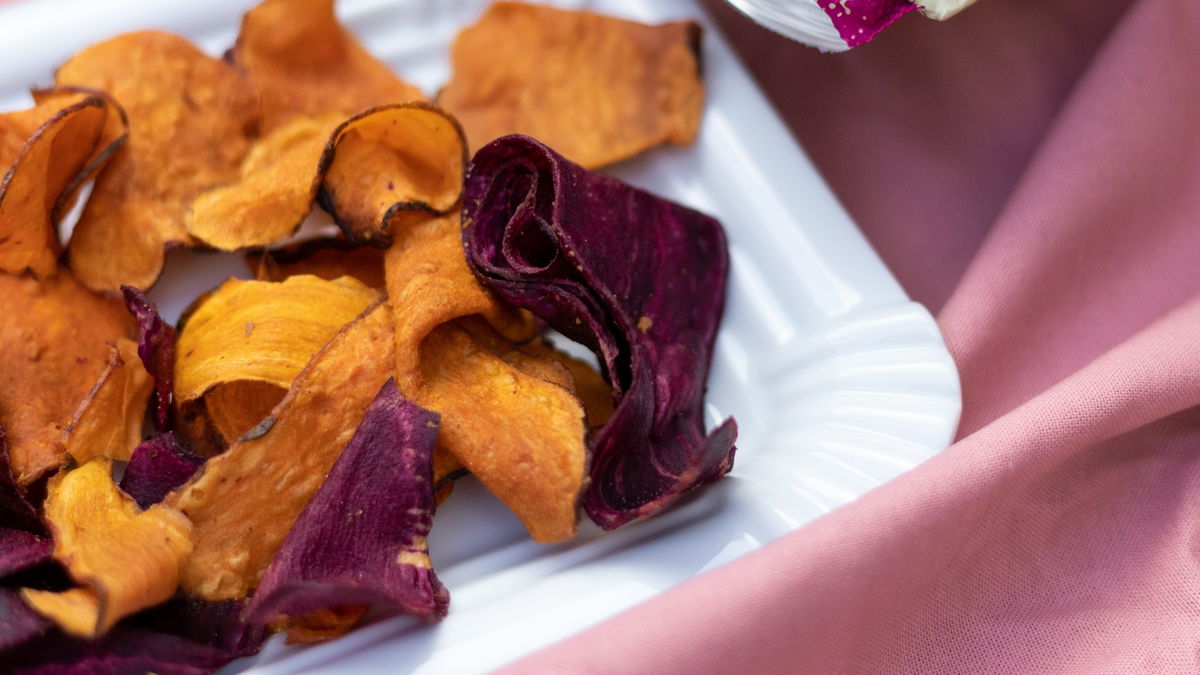 Verdacht auf krebserregende Stoffe: Finger weg von diesen Chips!