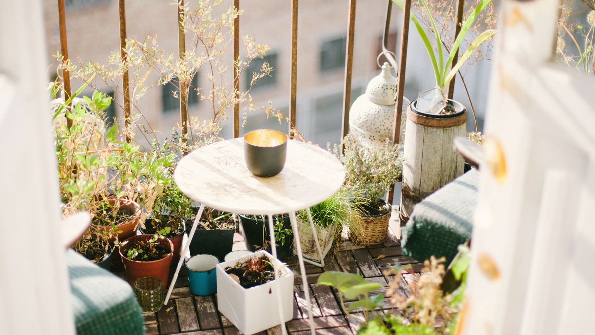 Balkon gestalten: 6 Deko-Elemente, die es sofort heimelig machen 
