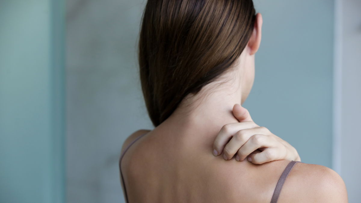 Wäscheetikett kratzt: Diese 5 Tricks helfen dagegen