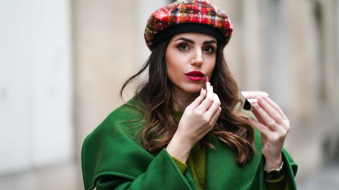4 angesagte Lippenstifte mit LSF, die einen tollen Kussmund zaubern