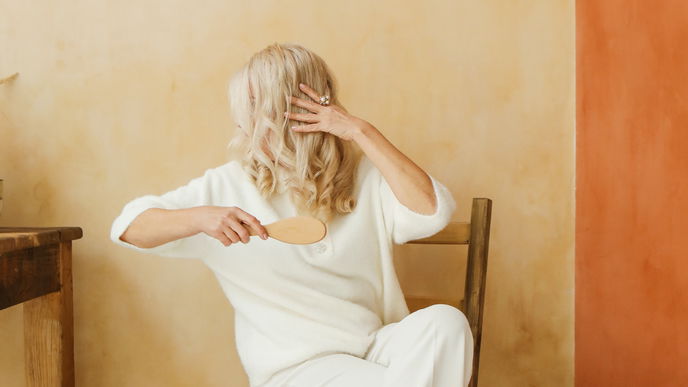 Gelbstich in den Haaren mit Hausmitteln entfernen