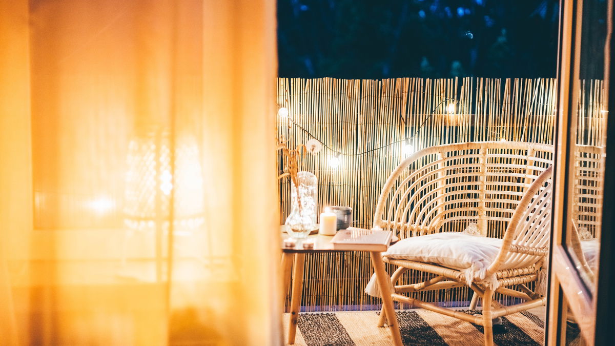 Balkon Sichtschutz: Wir lieben Modelle aus DIESEM Material