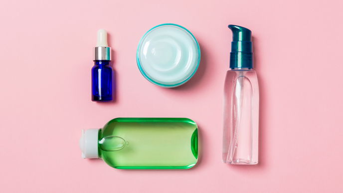 Urlaub 2022: Die besten Beauty-Produkte in Reisegröße