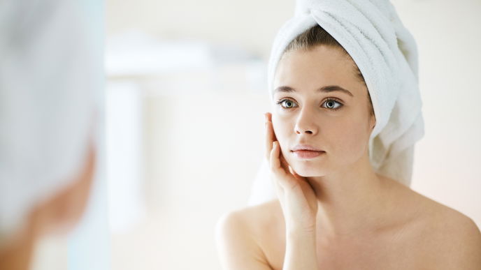 Beauty-Looks 2022: Dieses SOS-Produkt lässt Augenringe verschwinden