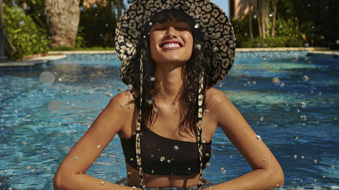 Bademoden 2022: DIESER günstige Bikini steht wirklich jeder Figur