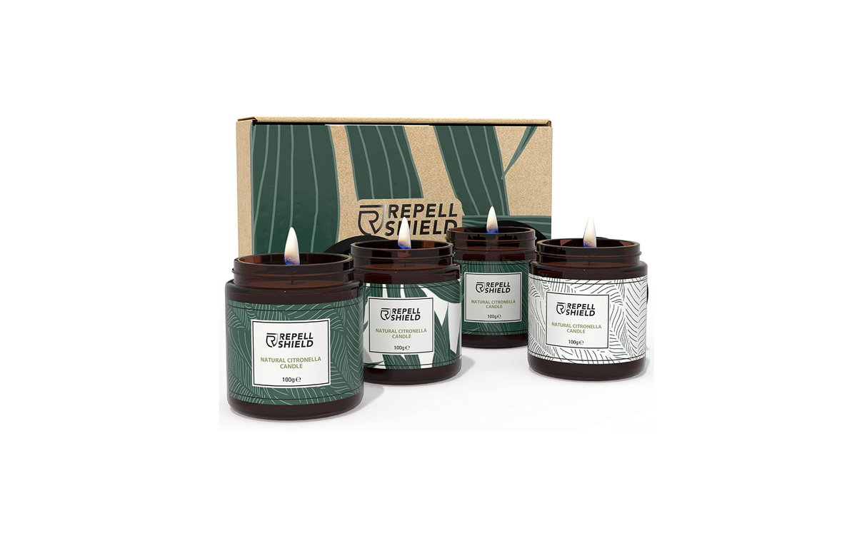 Auch diese schicken Citronella-Kerzen von RepellShield im schlichten braunen Glas machen optisch was her und eignen sich gut für den Balkon oder die Terrasse. Wenn sie nicht in Benutzung sind, können Sie die Kerzen einfach mit dem zugehörigen Deckel verschließen, damit sich darin kein Schmutz aus dem Garten sammelt. Hier shoppen >>